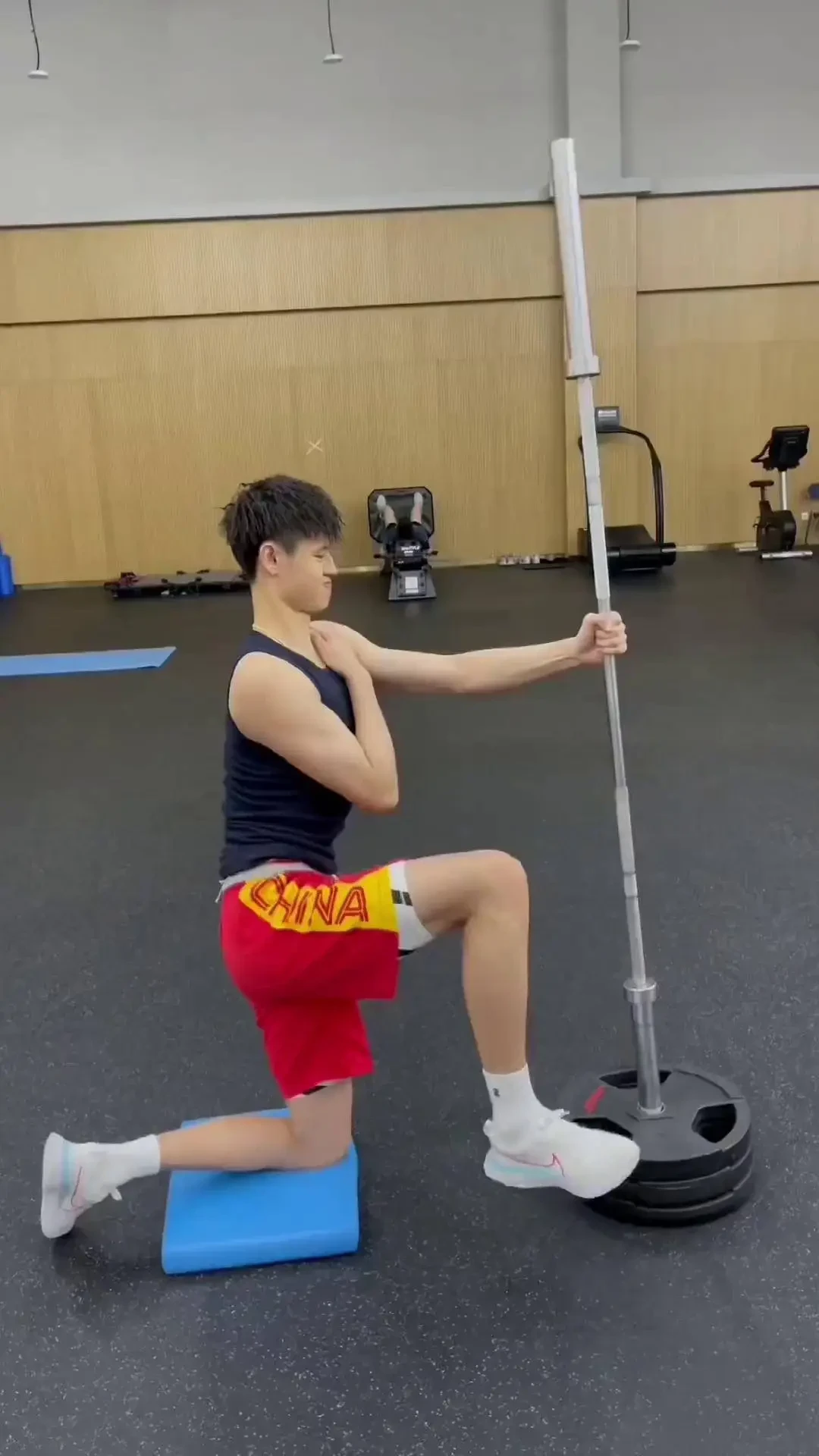 如何通过数据分析优化篮板训练效果?_1